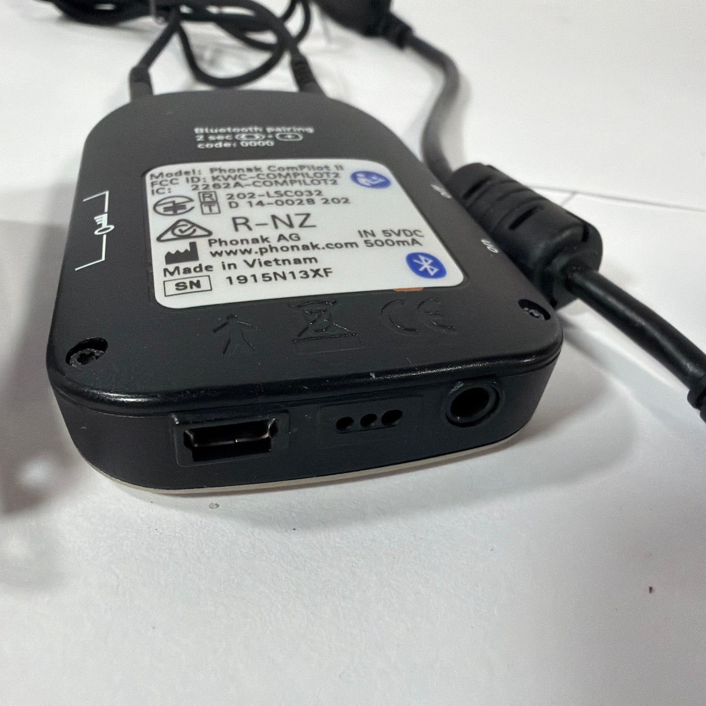 Phonak ComPilot II Hearing Aid Bluetooth Streamer with Power Adapter and USB