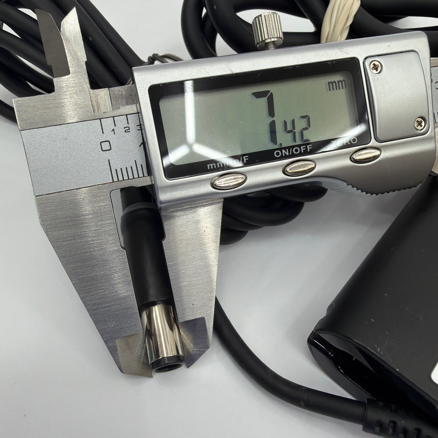 Dell LA90PM130 90W 19.5V AC Adapter Charger 7.4mm Tip with Power Cord
