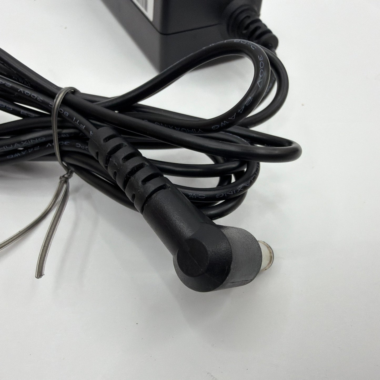 LG EAY62768615 ADS-40FSG-19 19V 1.3A Switching Power Adapter