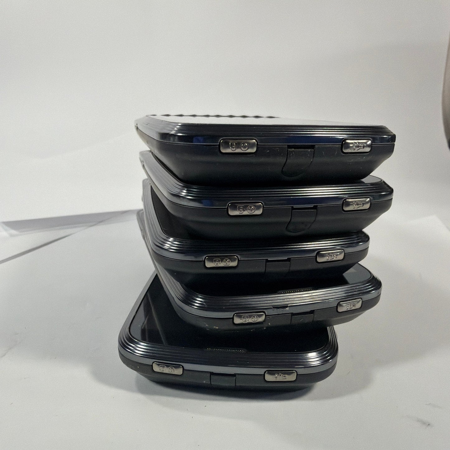 Lot of 5 Motorola Admiral XT603 Sprint QWERTY Smartphones Black Untested