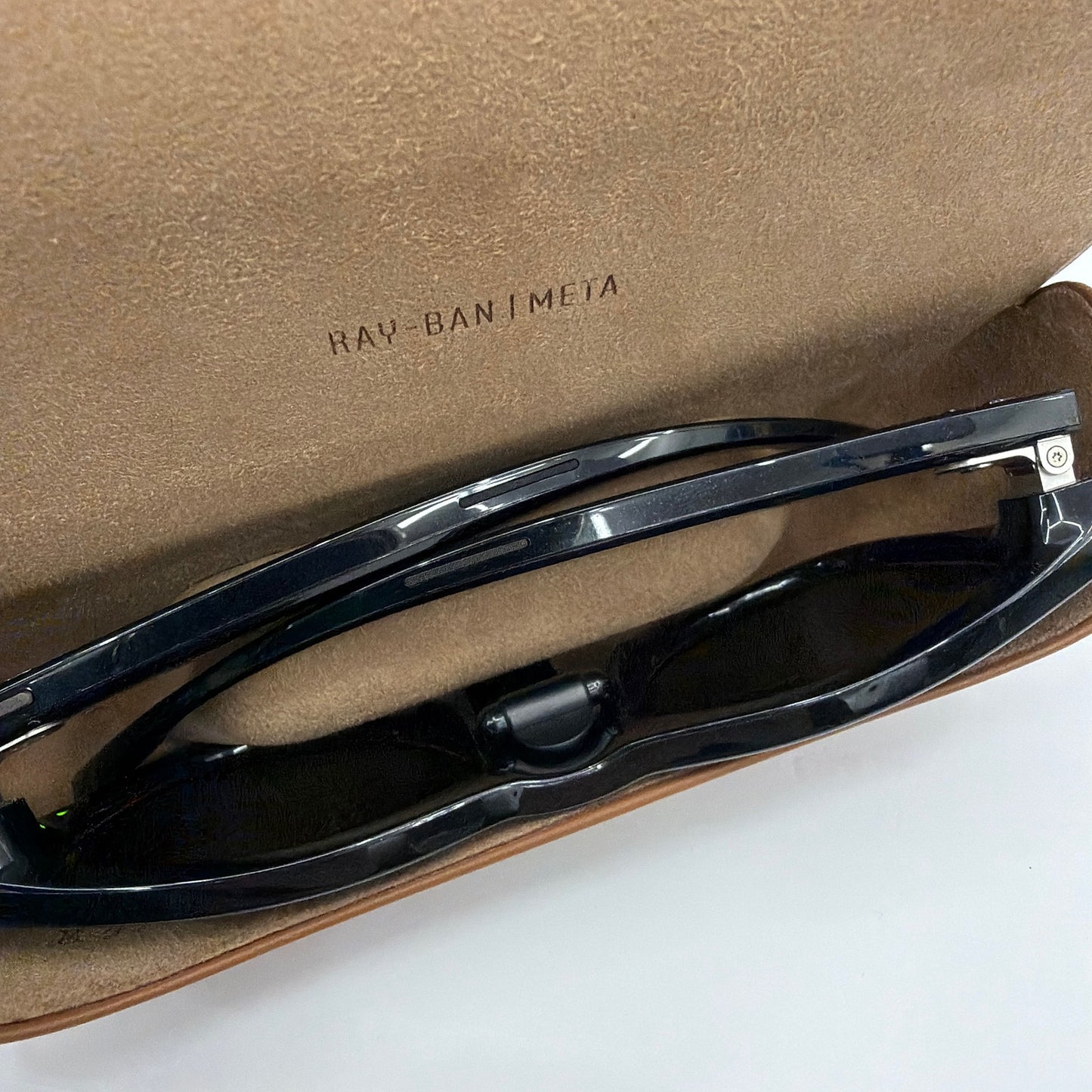 Ray-Ban Meta Skyler Gen 2 Smart Glasses Black Polarized RW4014 with Case