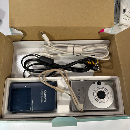 Canon PowerShot SD1000 Digital ELPH 7.1MP Silver Camera Tested Working