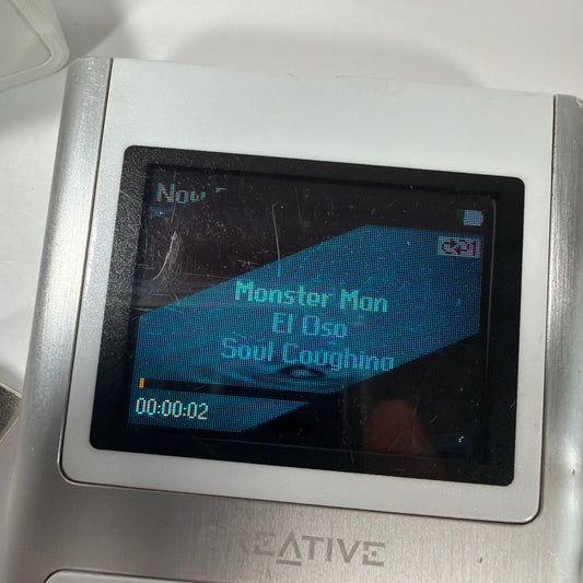 Creative Zen Sleek Photo 20GB MP3 Player DAP-HD0019 with Cable, Charger, Earbuds