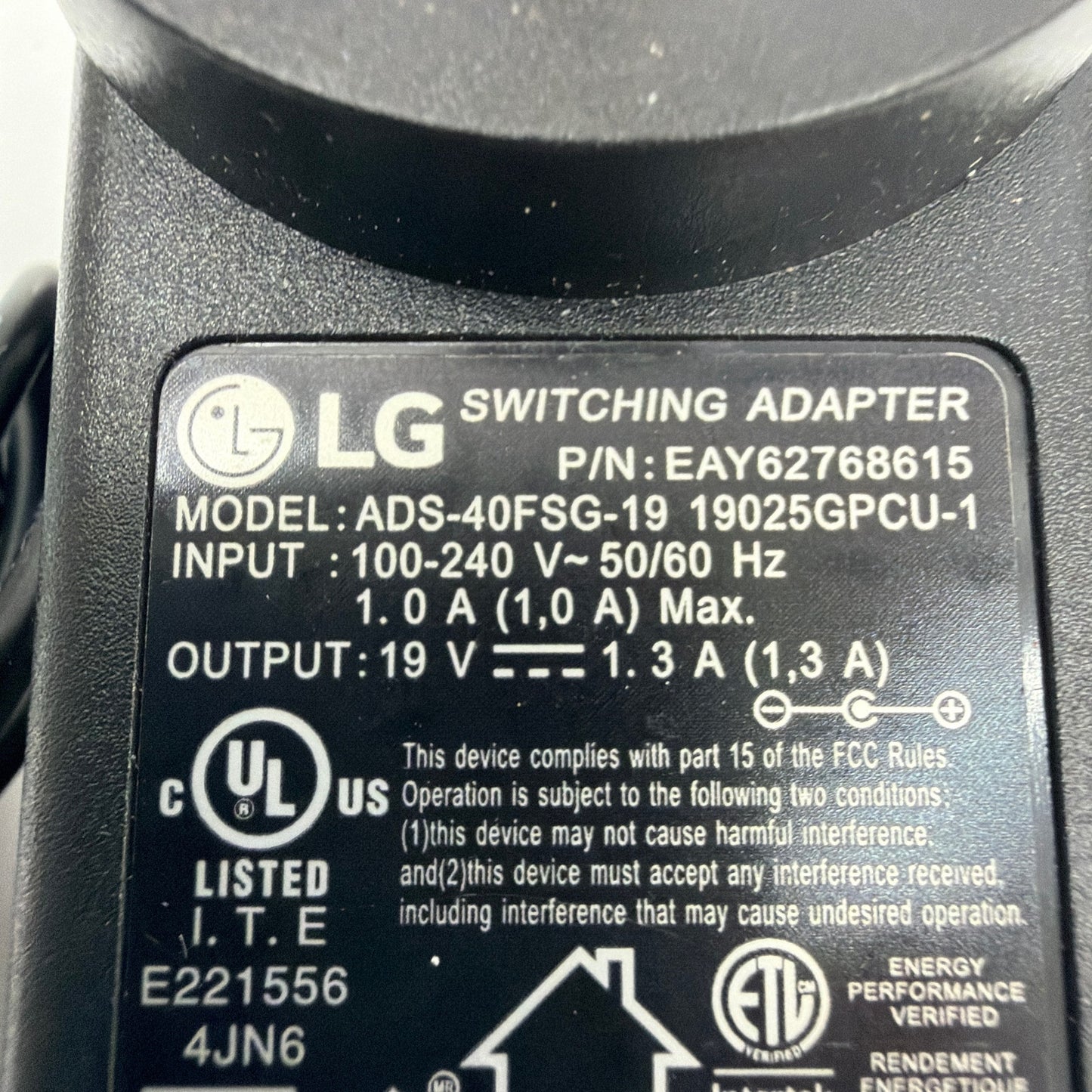 LG EAY62768615 ADS-40FSG-19 19V 1.3A Switching Power Adapter
