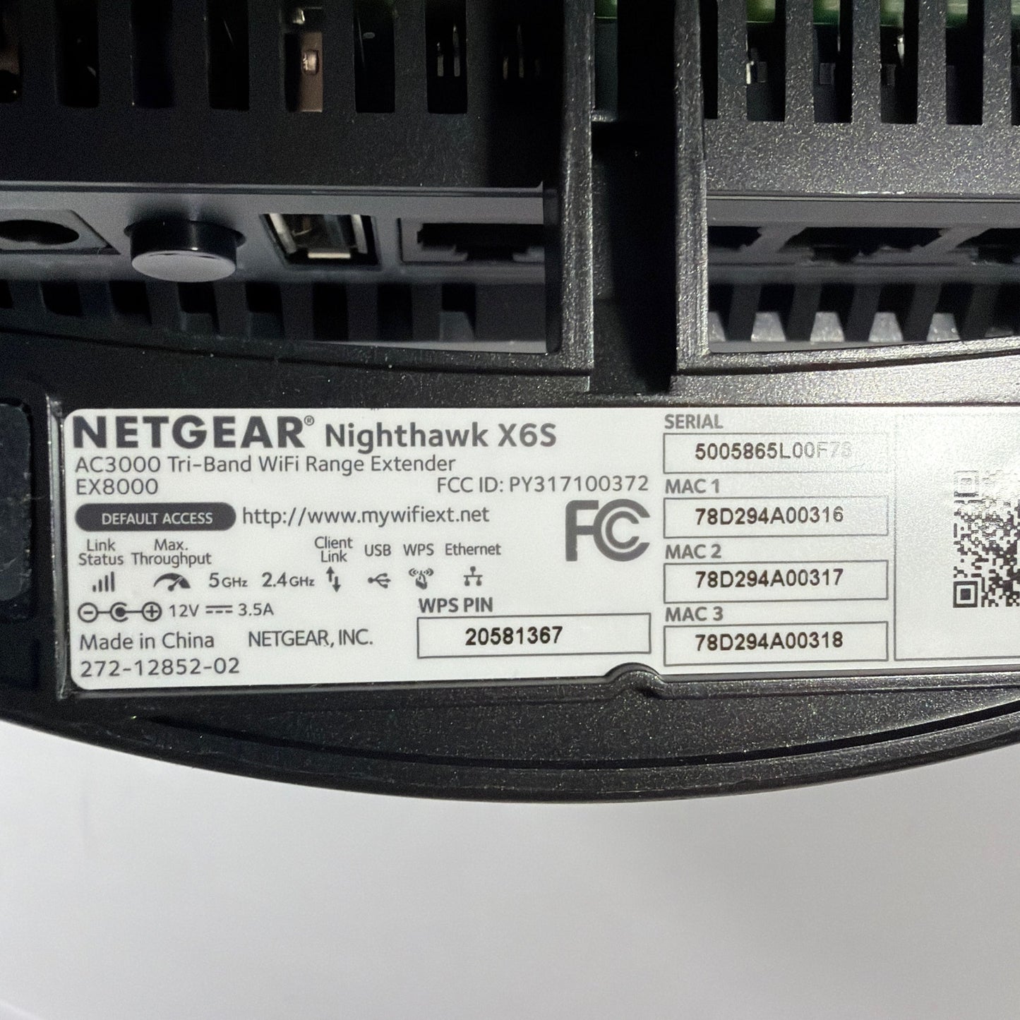 NETGEAR Nighthawk X6S EX8000 AC3000 Tri-Band WiFi Range Extender w/ Power