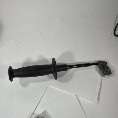 Milwaukee 516067 Adjustable Auxiliary Side Handle Assembly With Clamp