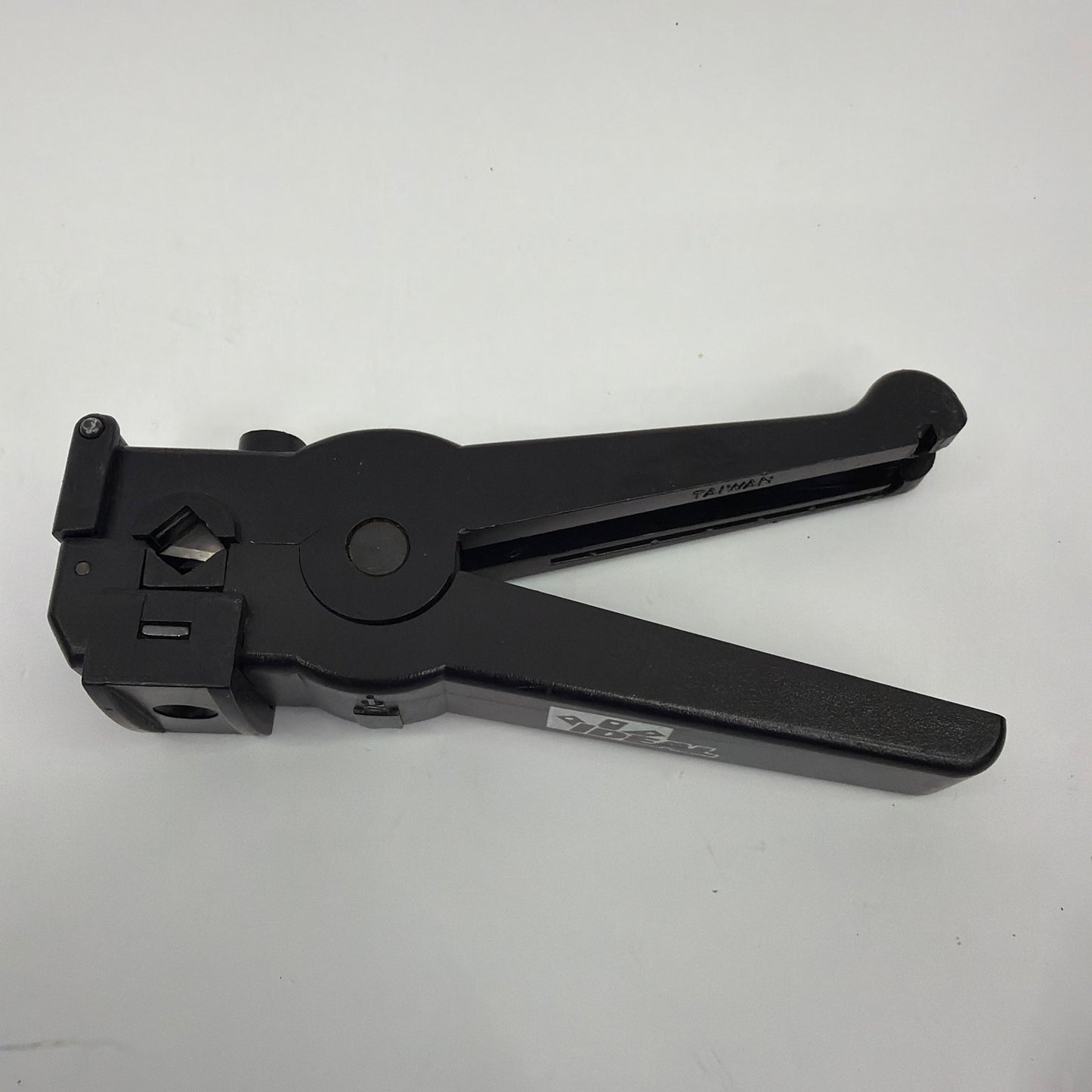 IDEAL Ringer Adjustable Blade Cable Stripper Black Clothespin Style