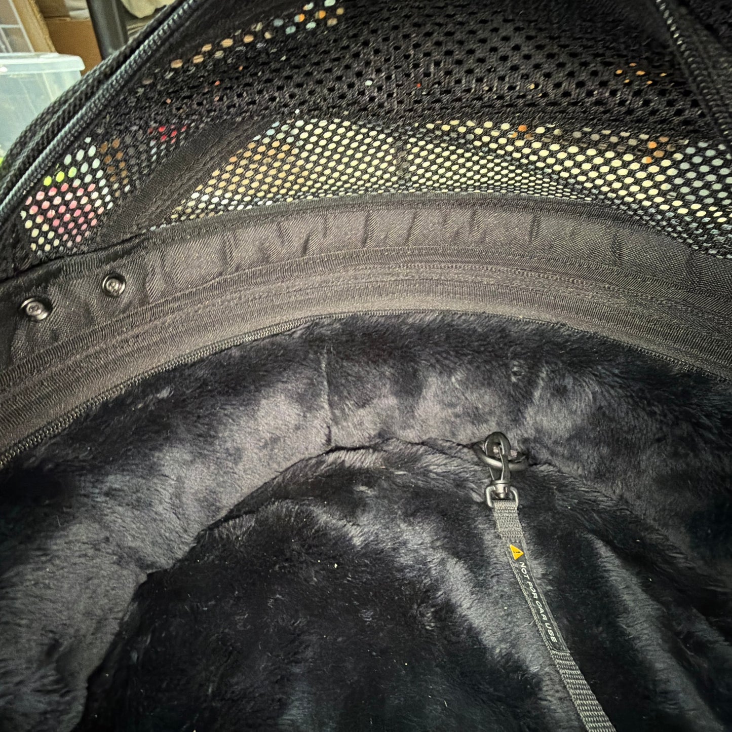Sleepypod Mobile Pet Bed Round Pet Carrier with Shoulder Strap Black