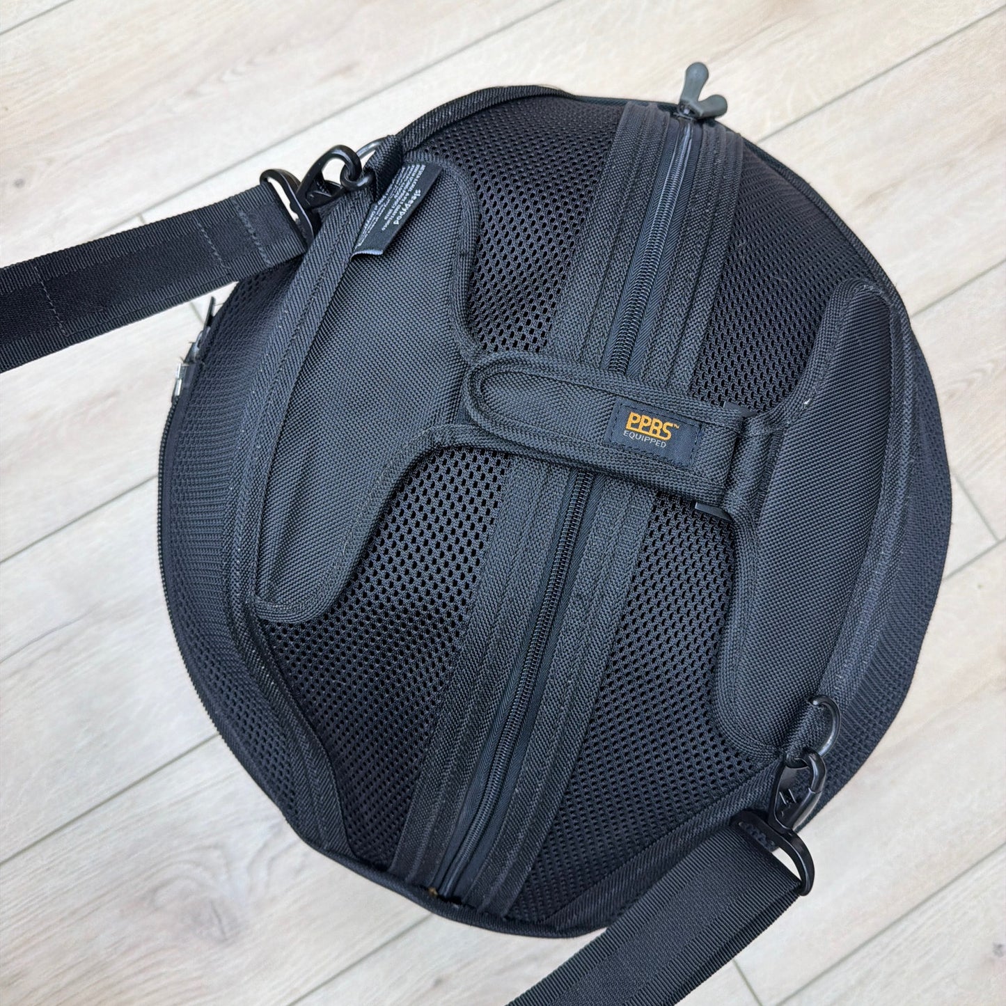 Sleepypod Mobile Pet Bed Round Pet Carrier with Shoulder Strap Black