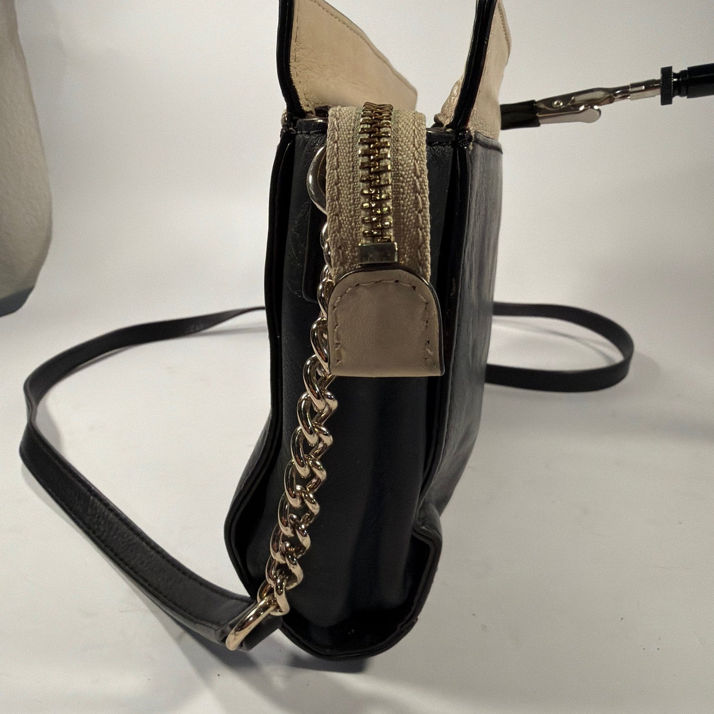 Kate Spade New York Black & Cream Leather Bow Crossbody Bag