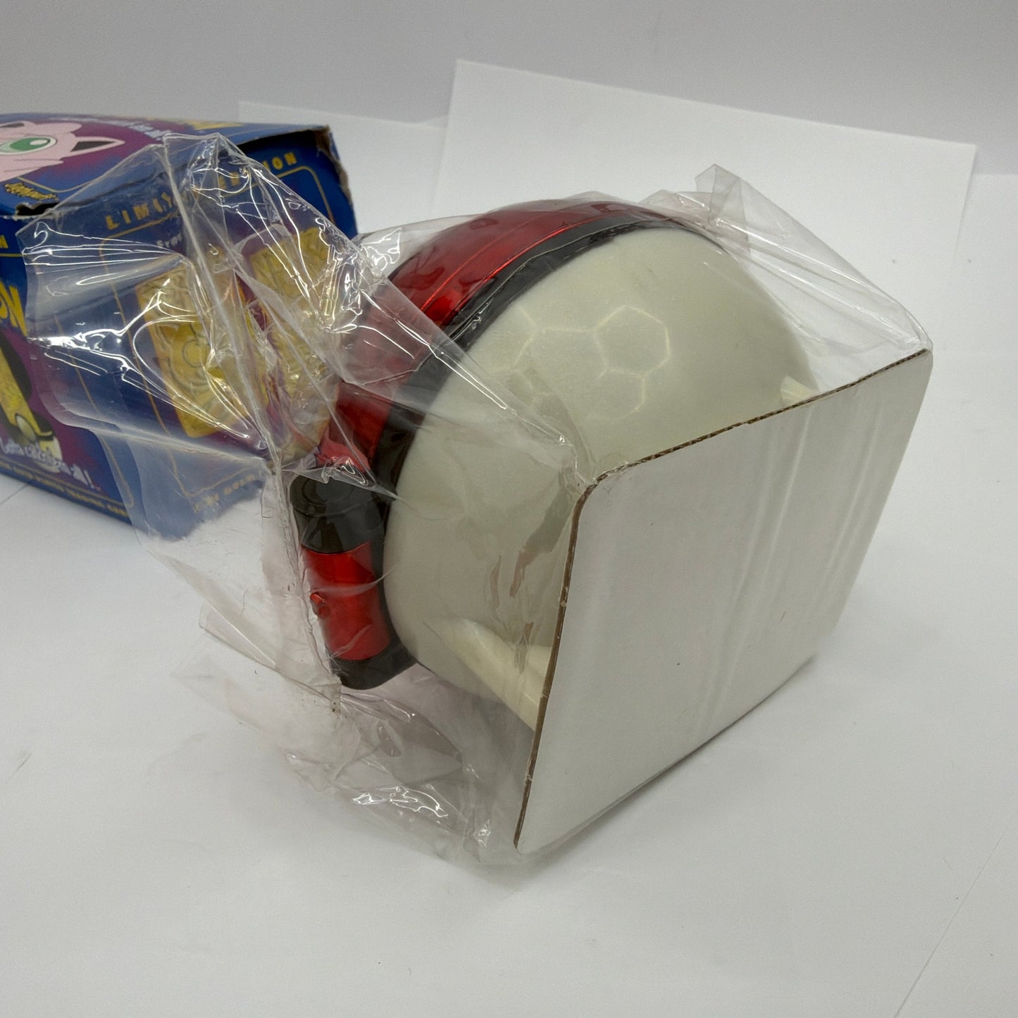 1999 Pokémon Burger King Jigglypuff 23K Gold Plated Card Poké Ball Box