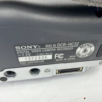 Sony DCR-HC32 MiniDV Digital Video Camcorder Carl Zeiss Lens For Parts/Repair
