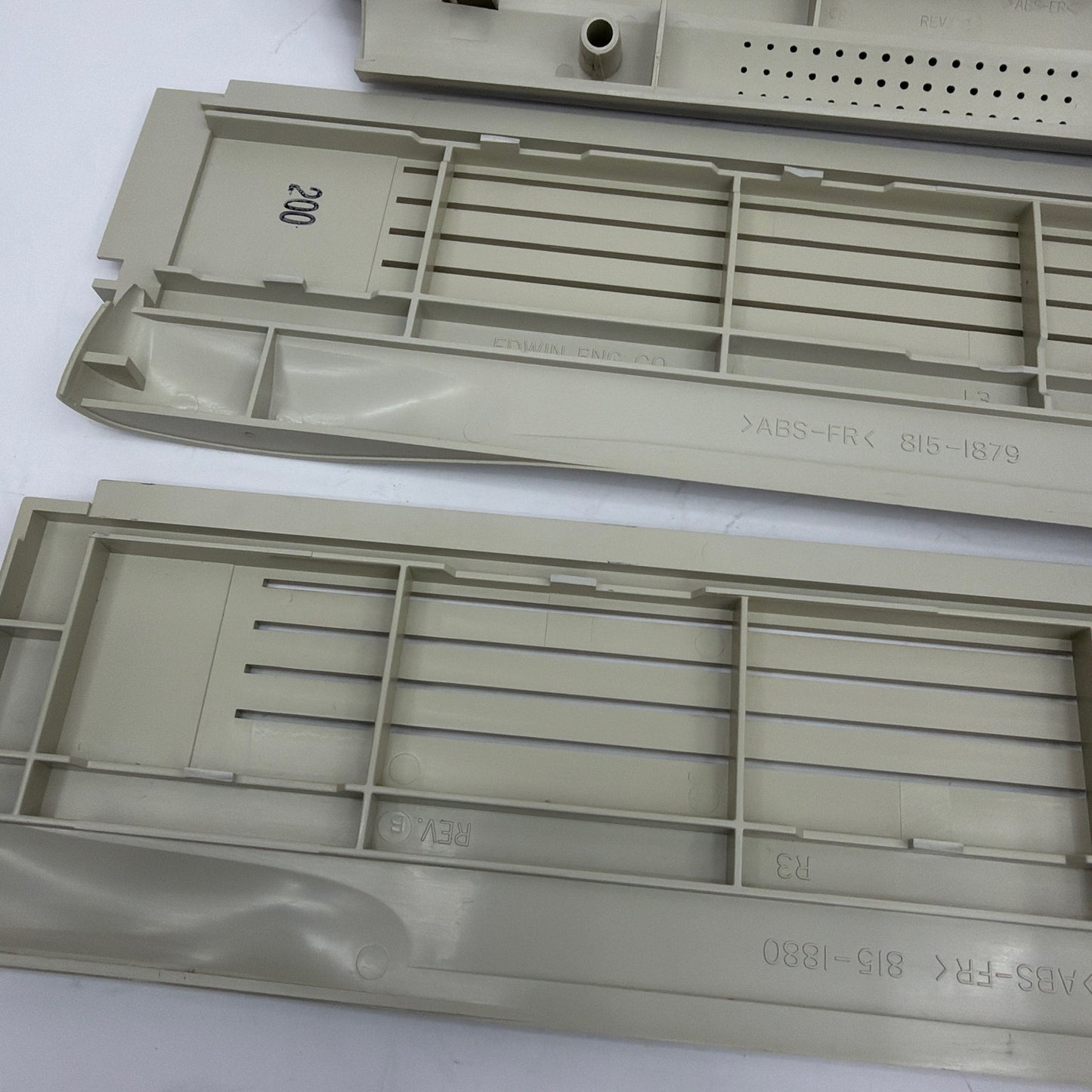 Apple Macintosh Performa 637CD Front Bezel and Vented Case Panels Beige