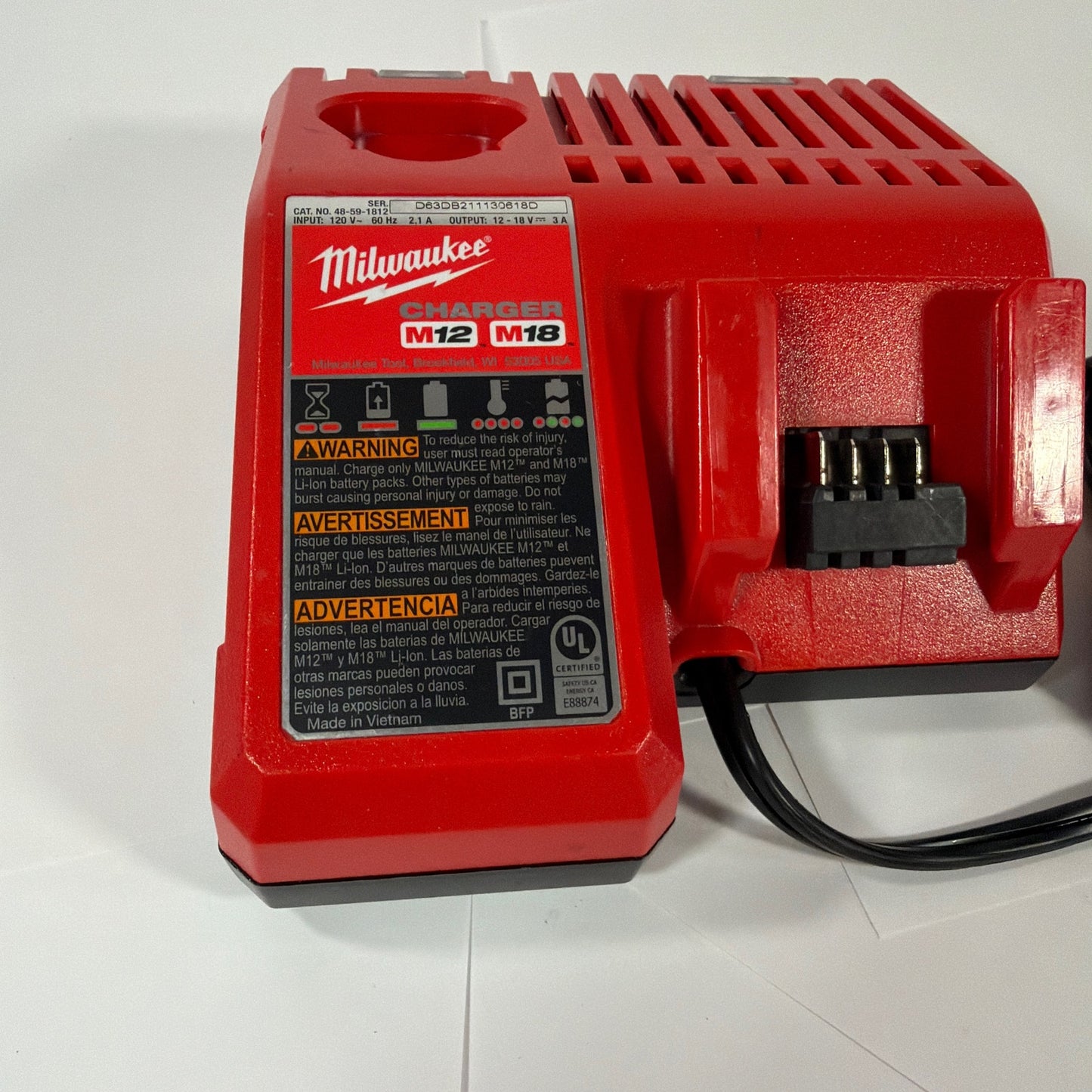Milwaukee 48-59-1812 M12 M18 Li-Ion Battery Charger