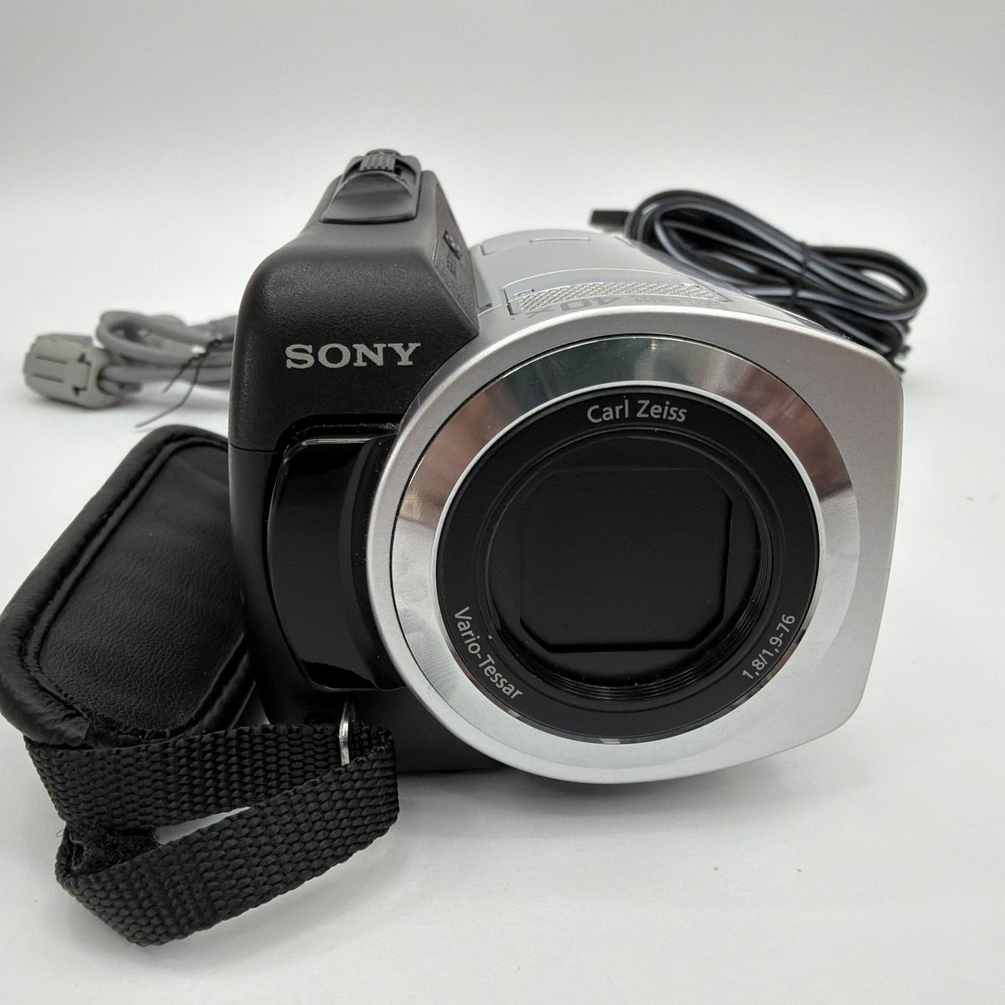 Sony Handycam DCR-SR46 Hybrid HDD Camcorder 40x Carl Zeiss Tested w/ Charger
