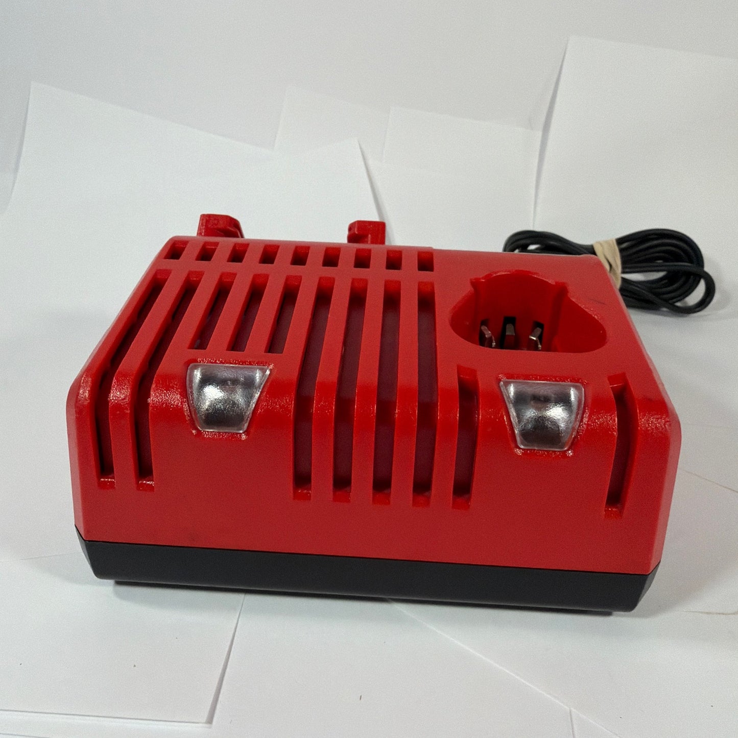 Milwaukee 48-59-1812 M12 M18 Li-Ion Battery Charger