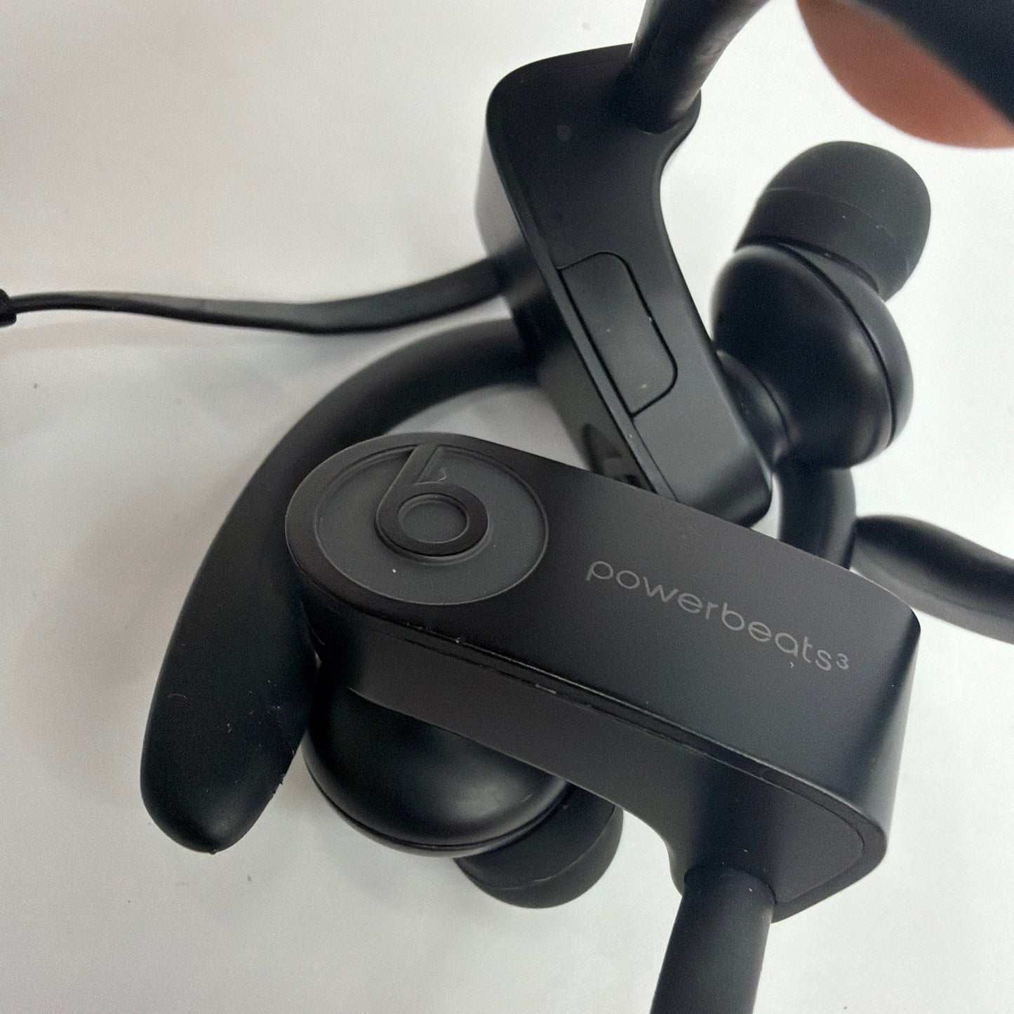 Beats Powerbeats3 Wireless Earphones Black Tested Working