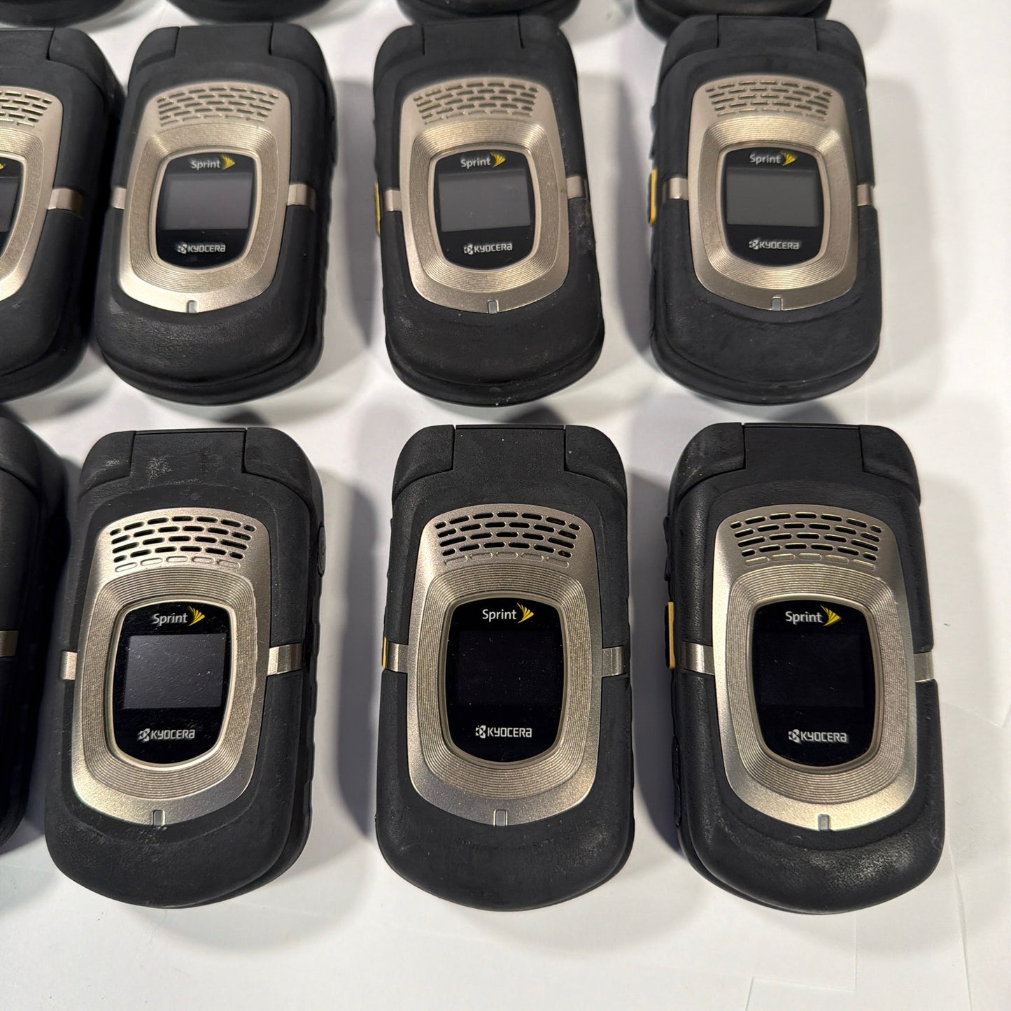 Lot of 15 Kyocera DuraMax E4255 Sprint Rugged Flip Phones Untested