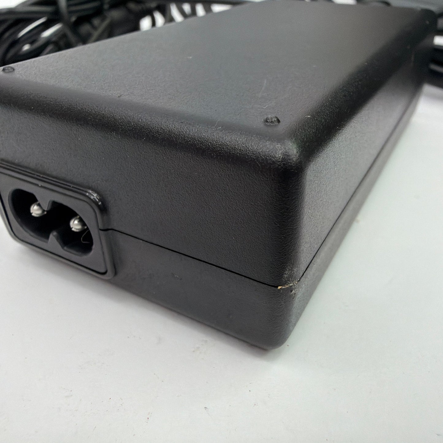 Samsung A6619_FSM 66W 19V AC/DC Power Adapter Charger with AC Cord Tested