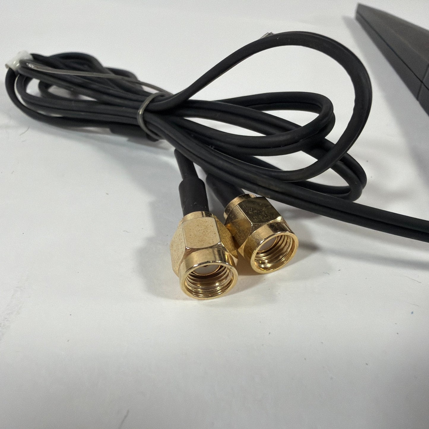 ASUS Dual-Band WiFi Antenna Black Magnetic Base Dual RP-SMA Connectors