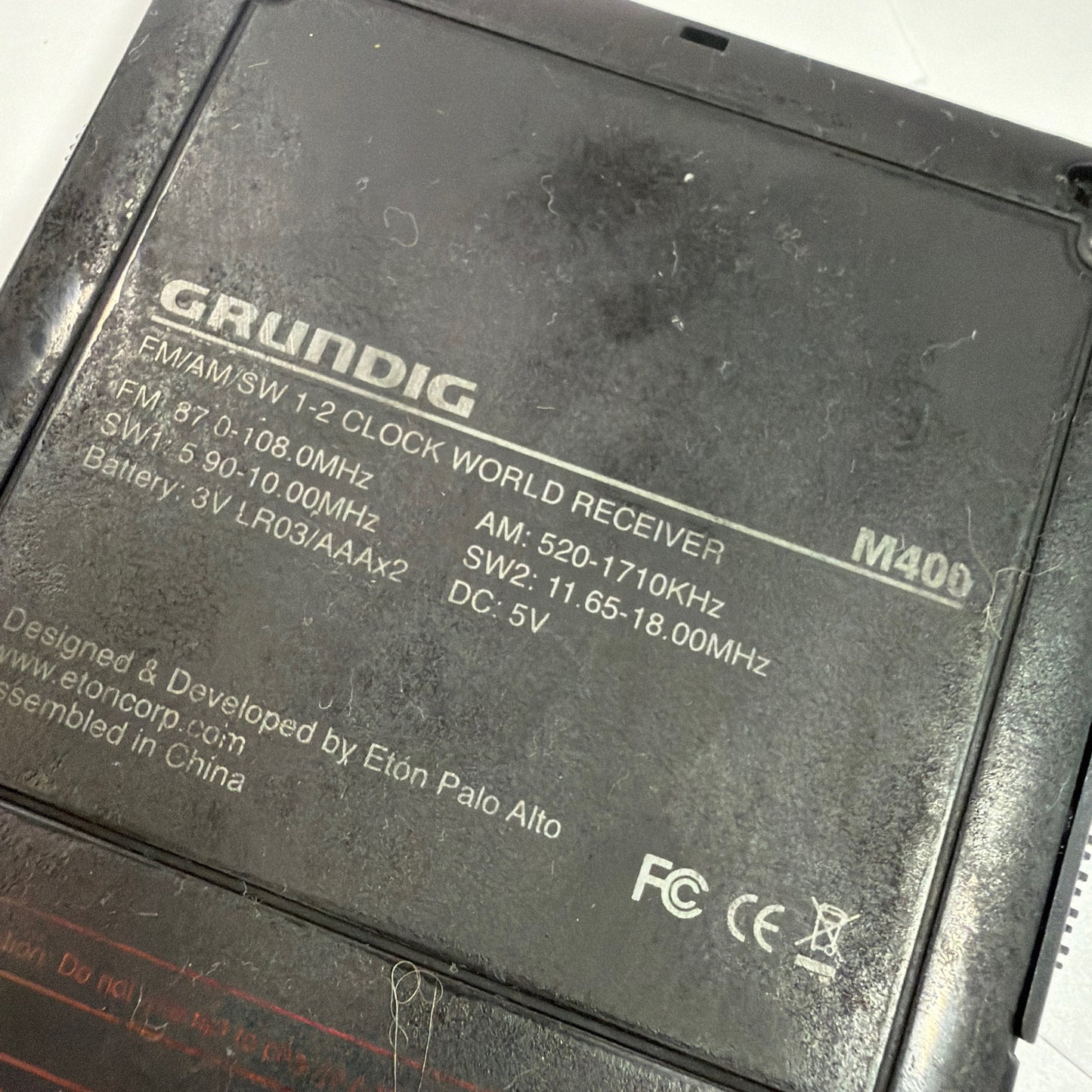 Grundig Mini 400 M400 AM/FM Shortwave Pocket Radio with Case and Manual