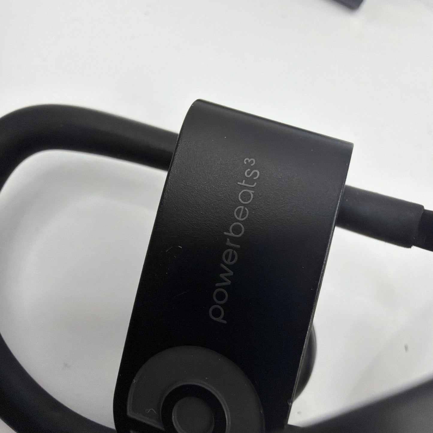 Beats Powerbeats3 Wireless Earphones Black Tested Working