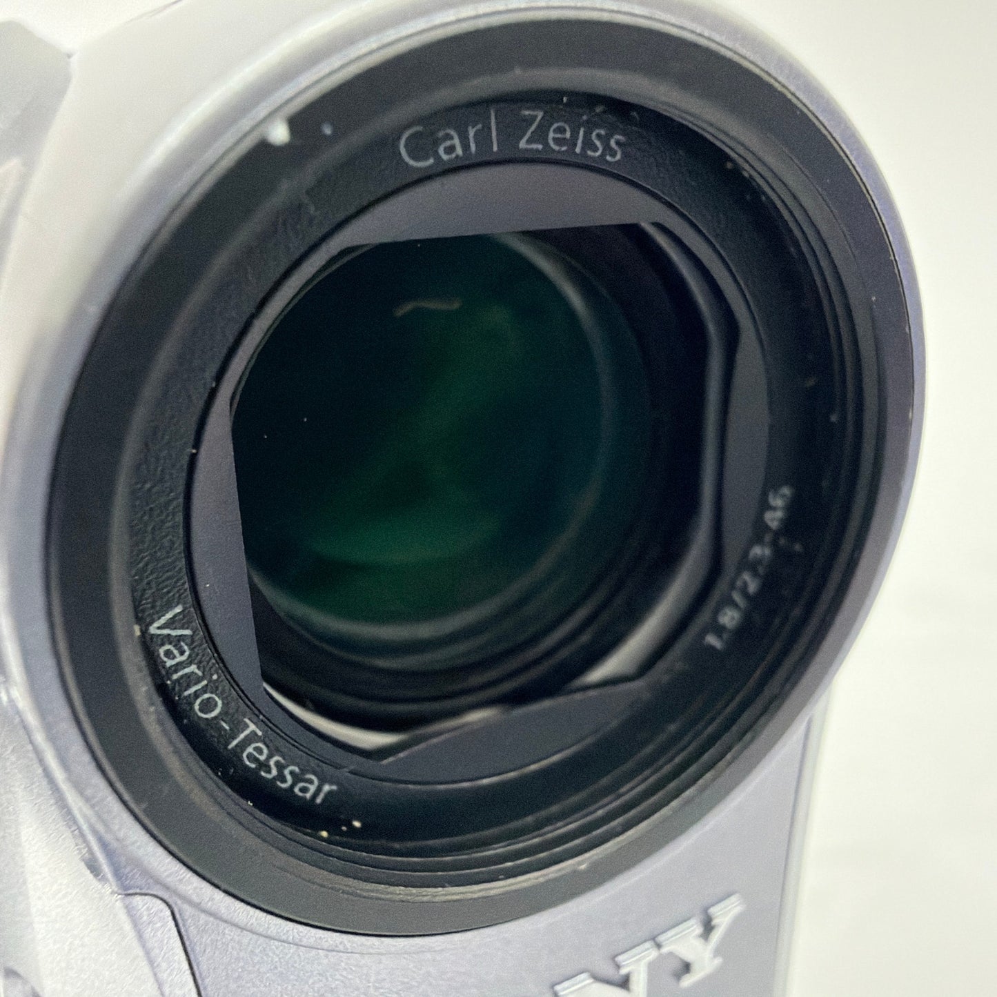 Sony DCR-HC32 MiniDV Digital Video Camcorder Carl Zeiss Lens For Parts/Repair