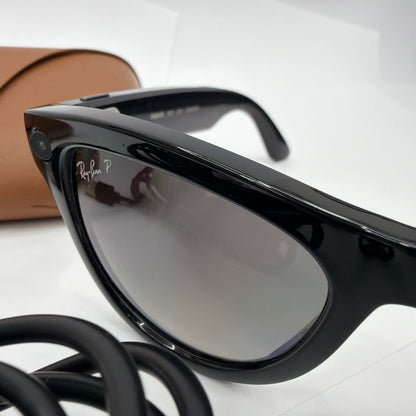 Ray-Ban Meta Skyler Gen 2 Smart Glasses Black Polarized RW4014 with Case