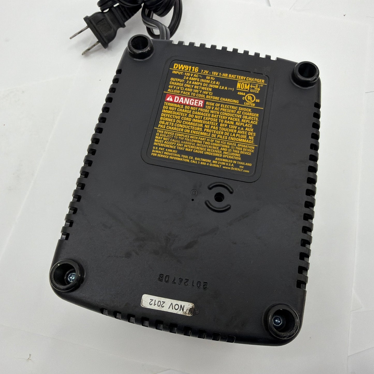 DeWalt DW9116 7.2V-18V 1 Hour Battery Charger Tested Working
