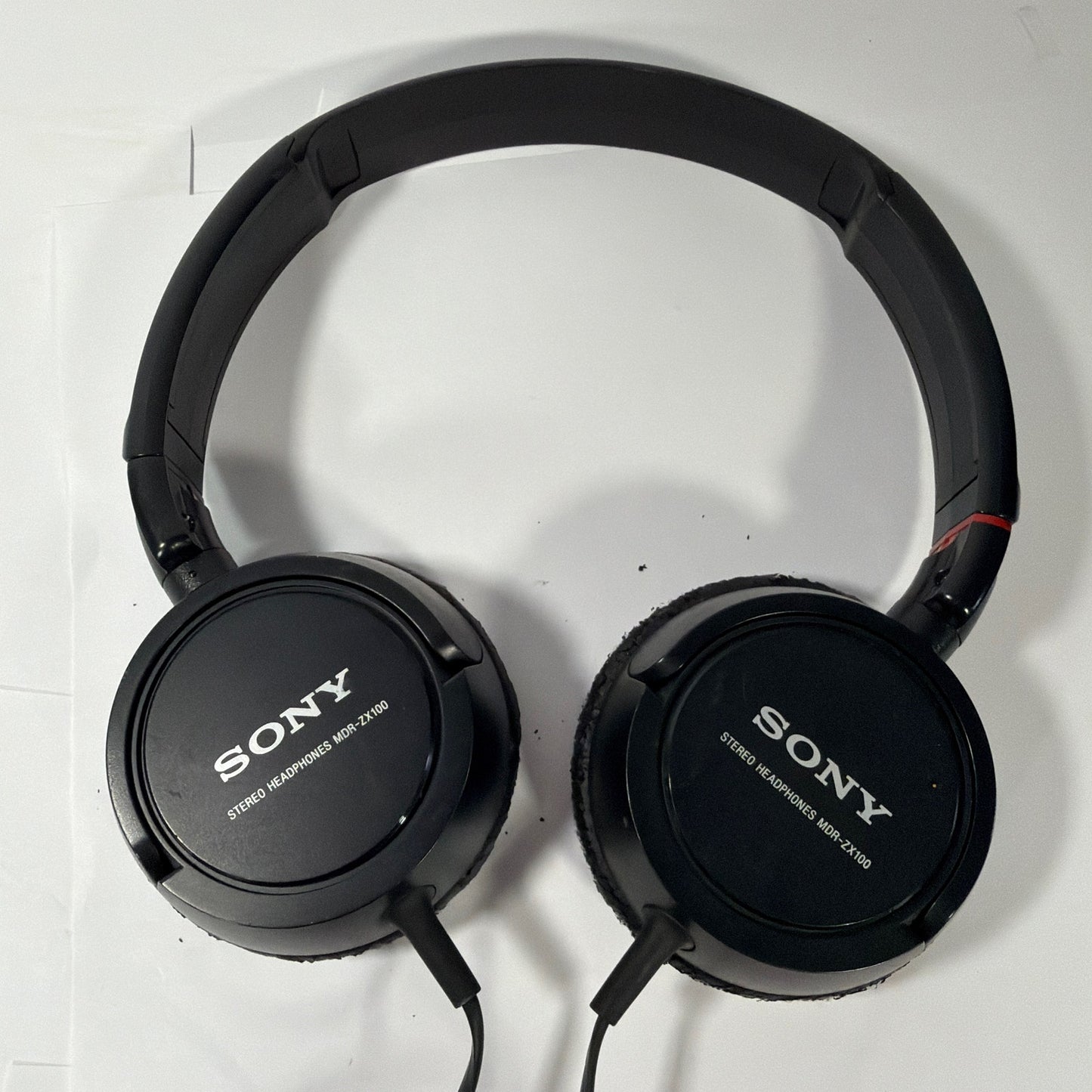 Sony MDR-ZX100 Wired Stereo On-Ear Headphones Black Tested Working