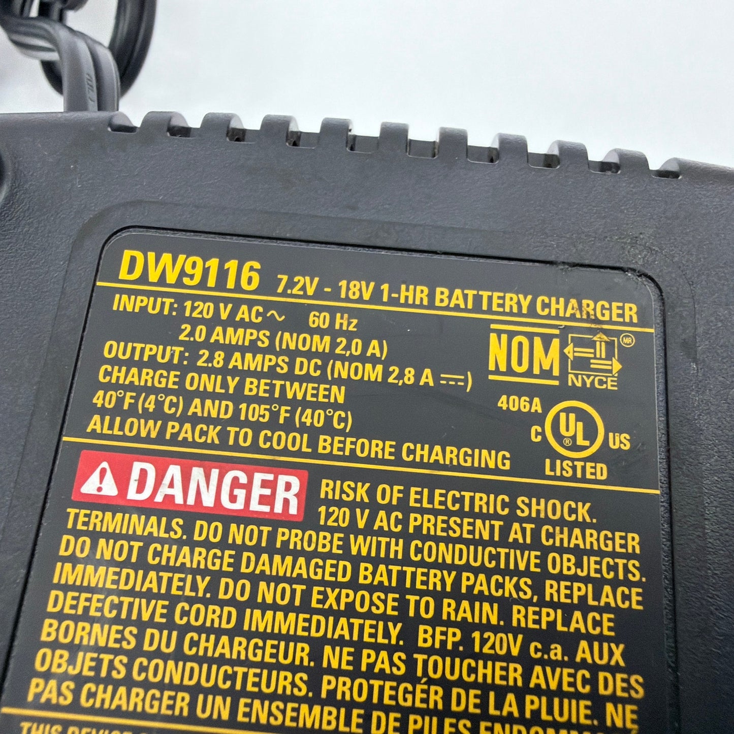 DeWalt DW9116 7.2V-18V 1 Hour Battery Charger Tested Working