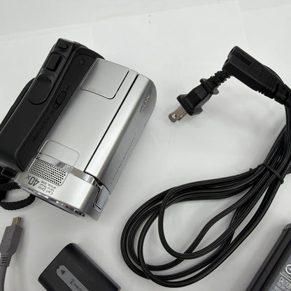 Sony Handycam DCR-SR46 Hybrid HDD Camcorder 40x Carl Zeiss Tested w/ Charger