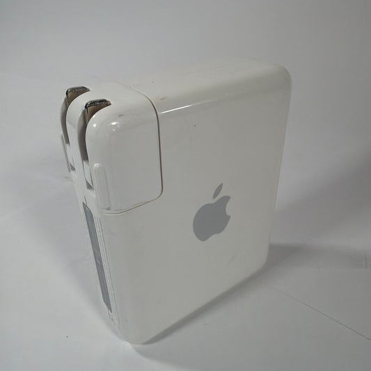 Apple AirPort Express Base Station Model A1084 Wireless G Router White