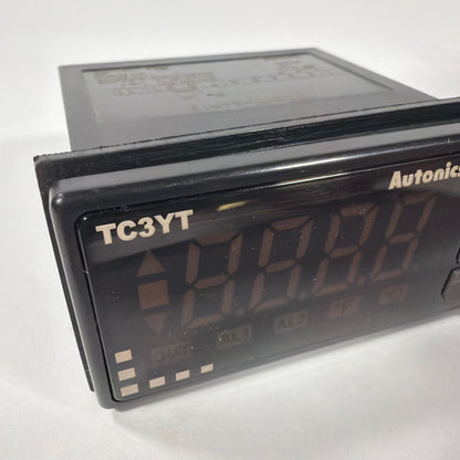 Autonics TC3YT-B4R16 Temperature Controller 100-240VAC Panel Mount Untested