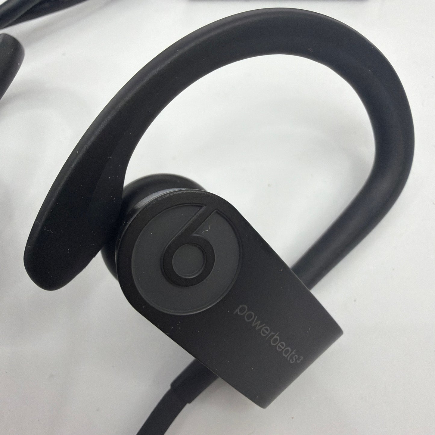 Beats Powerbeats3 Wireless Earphones Black Tested Working