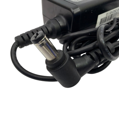 APD DA-30D19 19V 1.58A 30W AC Adapter Power Supply w/ Power Cord Tested