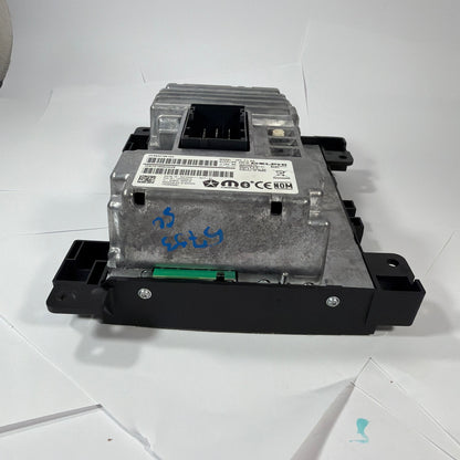 Mopar Delphi Uconnect VP2_7 L NA Radio Display Head Unit 68321851AH For Parts