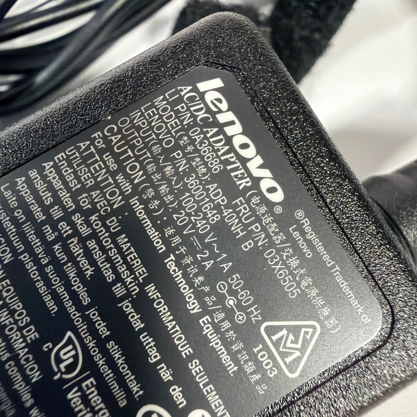 Lenovo AC/DC Laptop Charger Adapter ADP-40NH 0A36686 20V 2A 40W