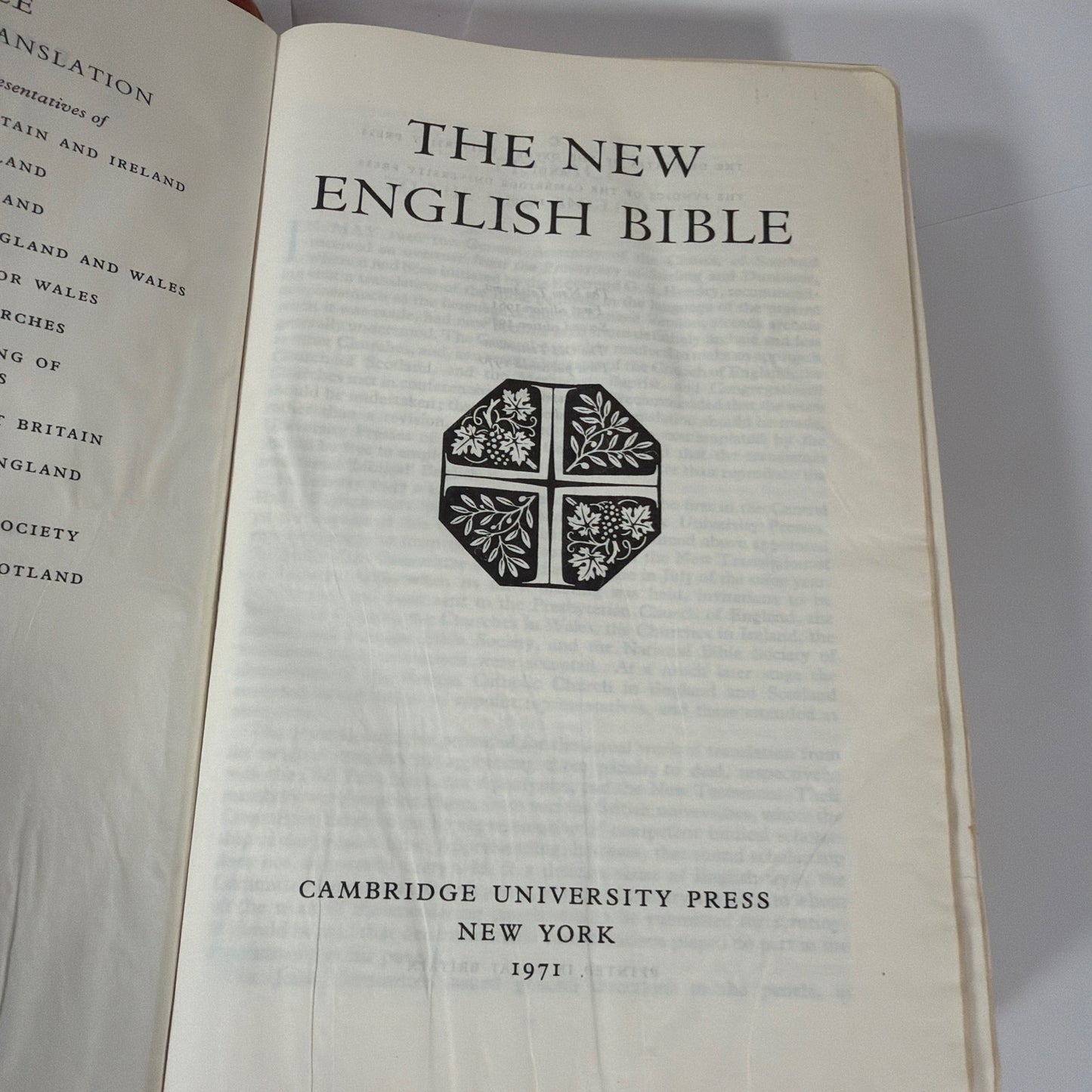 1971 Cambridge University Press The New English Bible Brown Leatherbound