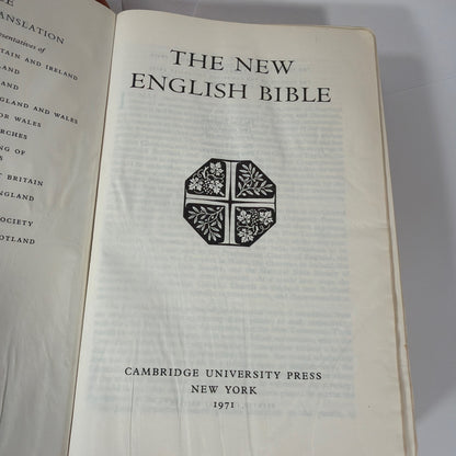 1971 Cambridge University Press The New English Bible Brown Leatherbound