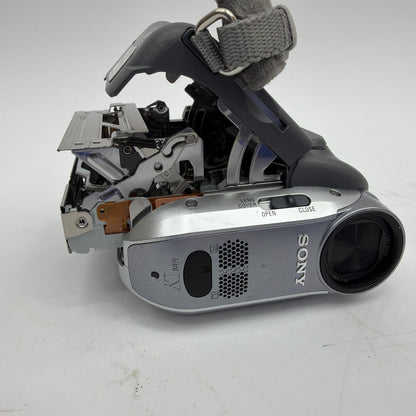 Sony DCR-HC32 MiniDV Digital Video Camcorder Carl Zeiss Lens For Parts/Repair